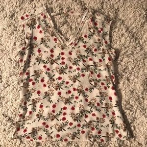 Short sleeve flowered blouse